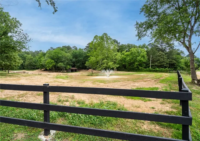 Photo 4 of Single family home for sale at 16392 E 567 Road, Colcord, OK 74338 | MLS# 1352326 | Listing updated on 2026-08-25