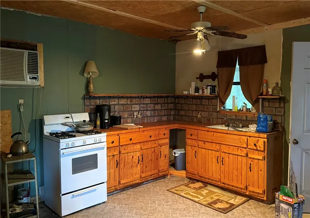 2nd image of 2710 Nc 2847, Marble Falls, AR 72648 | MLS# 1352950