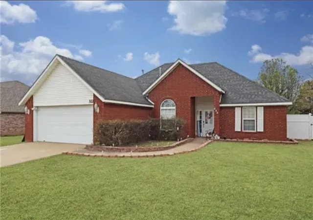 2nd image of 322 Summer St, Lowell, AR 72745 | MLS# 1353331