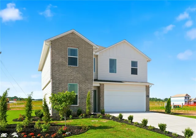 Photo 3 of Sale Pending at 3839 Crescent Springs Ave, Springdale, AR 72764 | MLS# 1353408 | Listing updated on 2026-08-24