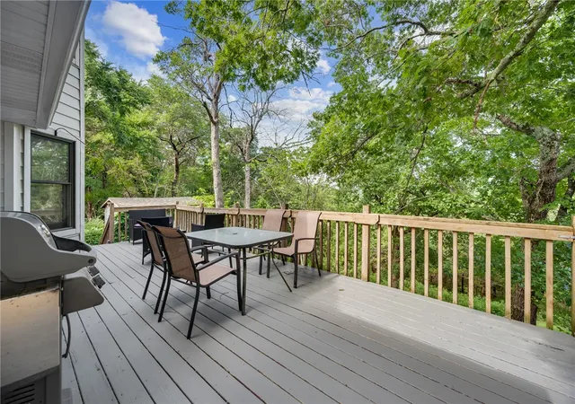 4th image of 22 Table Rock Dr, Holiday Island, AR 72631 | MLS# 1352477