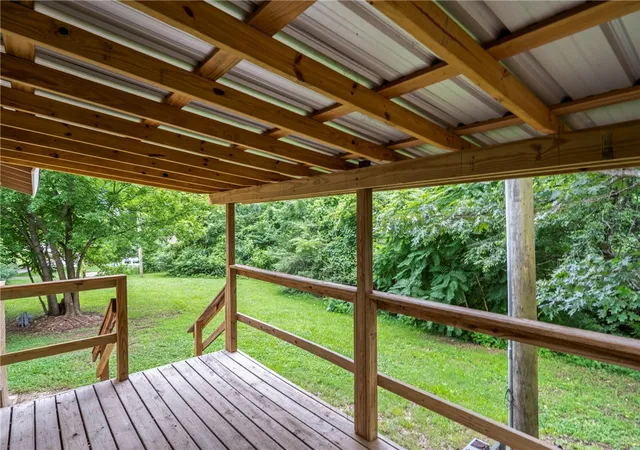 3rd image of 310 Lacy St, Siloam Springs, AR 72761 | MLS# 1353351