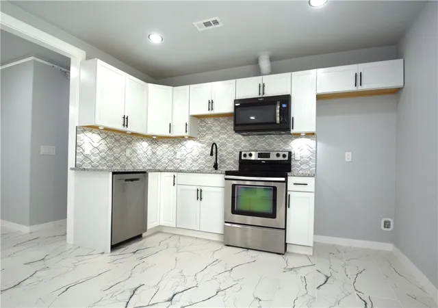 Photo 4 of Single family home for sale at 2511 N 4th Street, Rogers, AR 72756 | MLS# 1352920 | Listing updated on 2026-08-18