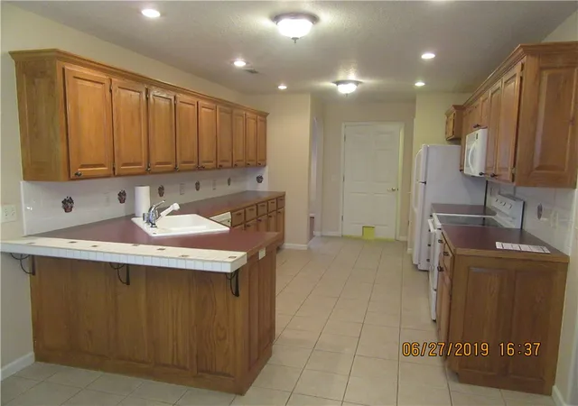 3rd image of 410 Julian Ct, Siloam Springs, AR 72761 | MLS# 1354052