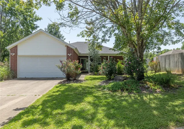1st image of 4277 E Lawndale Dr, Fayetteville, AR 72701 | MLS# 1353841