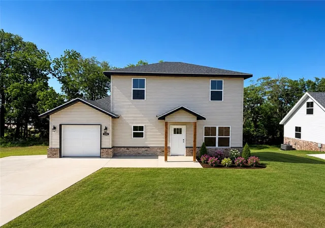 1st image of 334 Lavona Ln, Huntsville, AR 72740 | MLS# 1354038