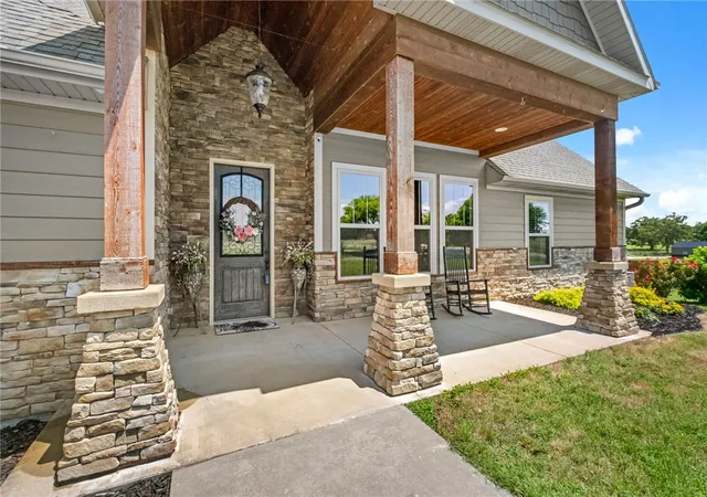 Photo 3 of Single family home for sale at 15468 Vaughn Rd, Decatur, AR 72722 | MLS# 1354252 | Listing updated on 2026-08-17