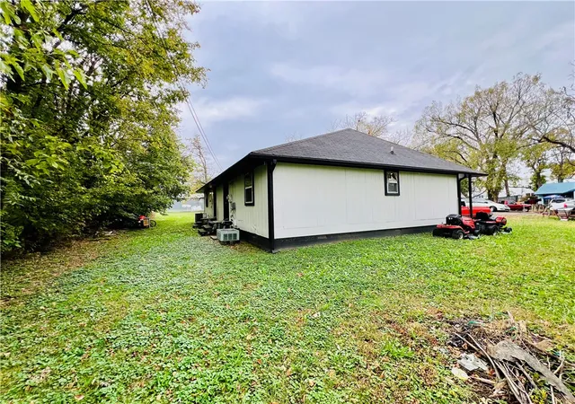 3rd image of 601 Buell Pl, Green Forest, AR 72638 | MLS# 1354264