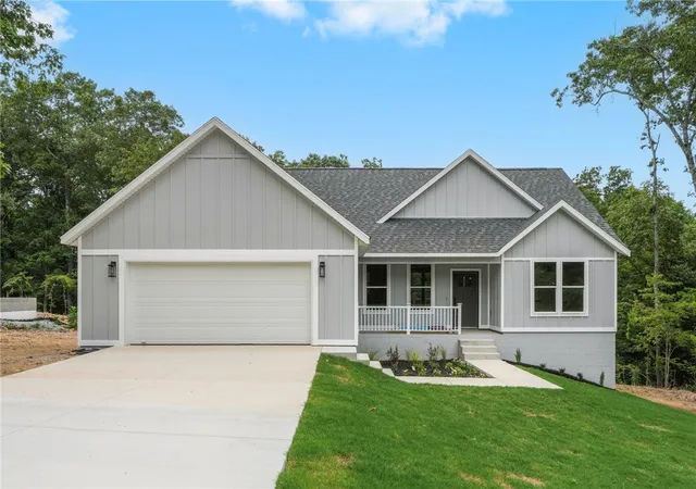 Photo 1 of Sale Pending at 5 Greetham Ln, Bella Vista, AR 72714 | MLS# 1353861 | Listing updated on 2026-08-13