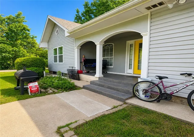Photo 2 of Single family home for sale at 1008 N D St, Rogers, AR 72756 | MLS# 1354463 | Listing updated on 2026-08-25