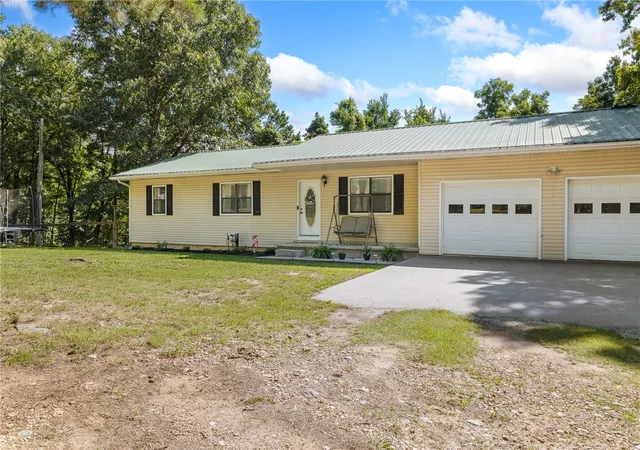 3rd image of 85 Nc 3851, Hasty, AR 72640 | MLS# 1354588