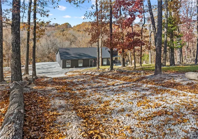 Photo 3 of Single family home for sale at 6144 Parliament Dr, Harrison, AR 72601 | MLS# 1354467 | Listing updated on 2026-08-26