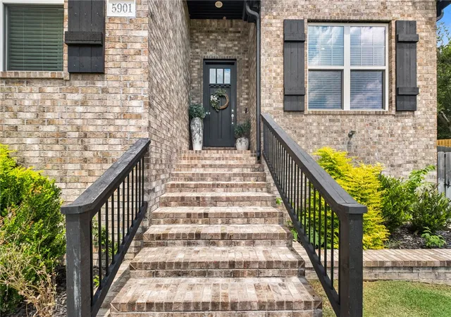 Photo 4 of Sale Pending at 5901 SW Hawkes St, Bentonville, AR 72713 | MLS# 1354598 | Listing updated on 2026-08-22