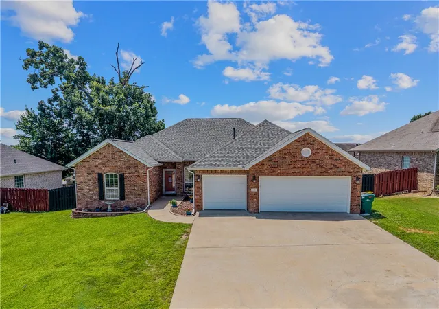 Photo 1 of Single family home for sale at 420 Asboth Dr, Centerton, AR 72719 | MLS# 1354795 | Listing updated on 2026-08-19
