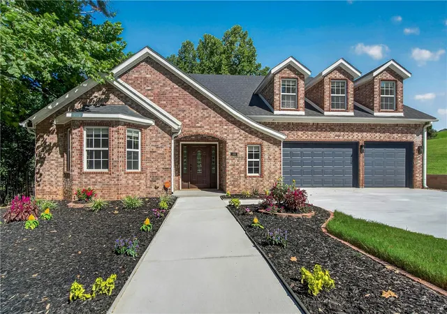 Photo 5 of Single family home for sale at 4103 NE Kensington Ave, Bentonville, AR 72712 | MLS# 1354578 | Listing updated on 2026-08-15