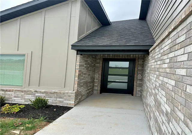 Photo 2 of Single family home for sale at 644 Nw 65th Avenue, Bentonville, AR 72713 | MLS# 1354775 | Listing updated on 2026-08-17
