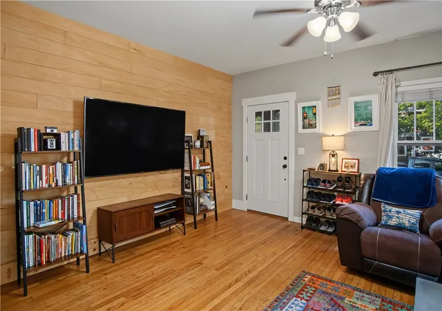 Photo 5 of Single family home for sale at 506 N Wright St, Siloam Springs, AR 72761 | MLS# 1354975 | Listing updated on 2026-08-18