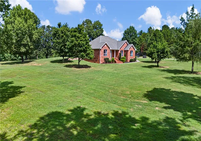 3rd image of 751 Walthall Rd, Russellville, AR 72802 | MLS# 1355065