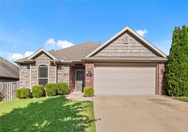 Photo 1 of Sale Pending at 3077 N Downs Ave, Fayetteville, AR 72704 | MLS# 1354920 | Listing updated on 2026-08-17