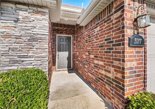 Photo 3 of Sale Pending at 3077 N Downs Ave, Fayetteville, AR 72704 | MLS# 1354920 | Listing updated on 2026-08-17