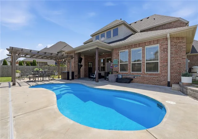 Photo 40 of Single family home for sale at 1570 Glastonbury Dr, Centerton, AR 72719 | MLS# 1355073 | Listing updated on 2026-08-24