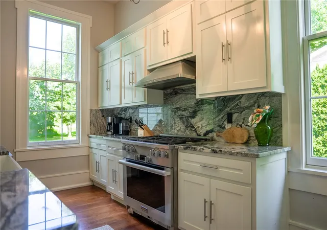 Photo 4 of Single family home for sale at 21730 Troon Ln, Siloam Springs, AR 72761 | MLS# 1355137 | Listing updated on 2026-08-10