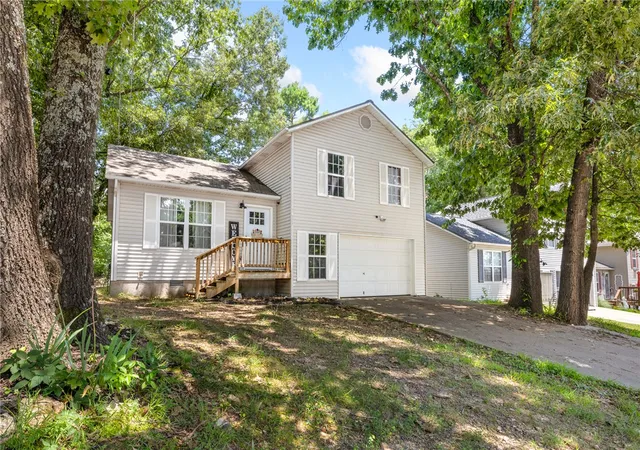 Photo 2 of Sale Pending at 3611 Shields Dr, Harrison, AR 72601 | MLS# 1355191 | Listing updated on 2026-08-14