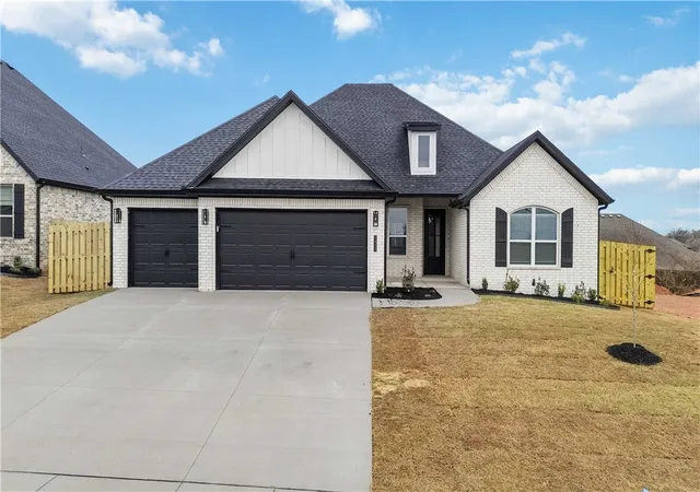 Photo 1 of Sale Pending at 1411 Hillcrest Ave, Cave Springs, AR 72718 | MLS# 1355480 | Listing updated on 2026-08-24