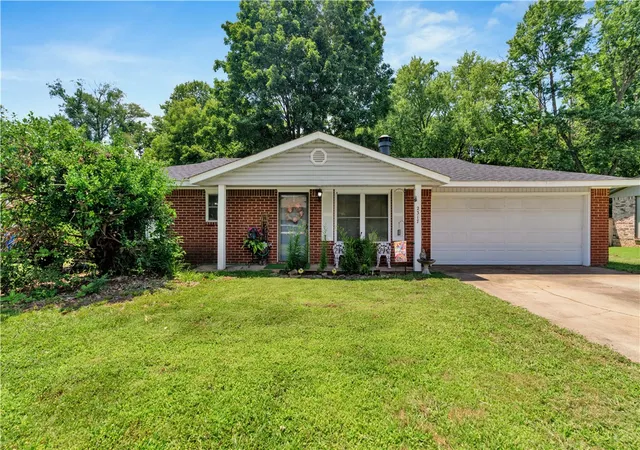 Photo 1 of Single family home for sale at 2317 N Woodlark Ln, Fayetteville, AR 72704 | MLS# 1355237 | Listing updated on 2026-08-17