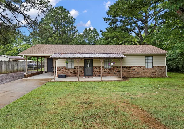 Photo 1 of Single family home for sale at 806 Avenue 6 Se, Atkins, AR 72823 | MLS# 1355601 | Listing updated on 2026-08-14