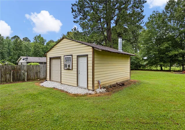 Photo 5 of Single family home for sale at 806 Avenue 6 SE, Atkins, AR 72823 | MLS# 1355601 | Listing updated on 2026-08-14
