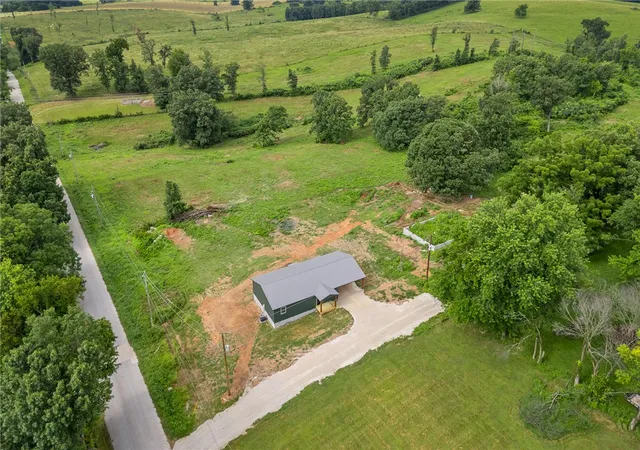 25th image of 445 Cemetery Rd, Alpena, AR 72611 | MLS# 1355652