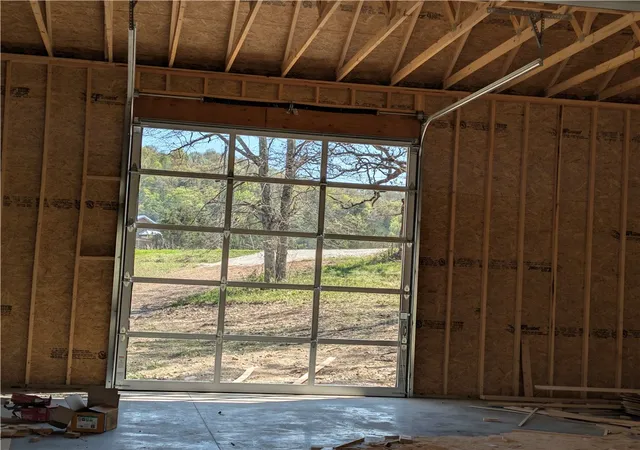 Photo 2 of Single family home for sale at 8412 Cottonwood Rd, Harrison, AR 72601 | MLS# 1355667 | Listing updated on 2026-08-20