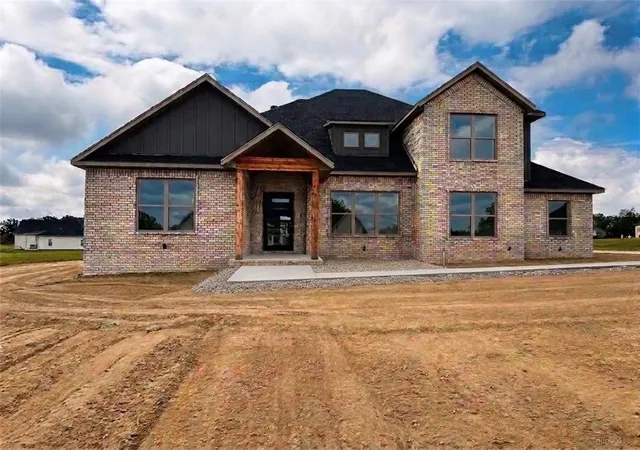 Photo 2 of Sale Pending at 3111 Bloomfield St, Bentonville, AR 72713 | MLS# 1355736 | Listing updated on 2026-08-11