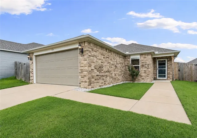 1st image of 1156 S Ivory Bill Ln, Fayetteville, AR 72701 | MLS# 1355707