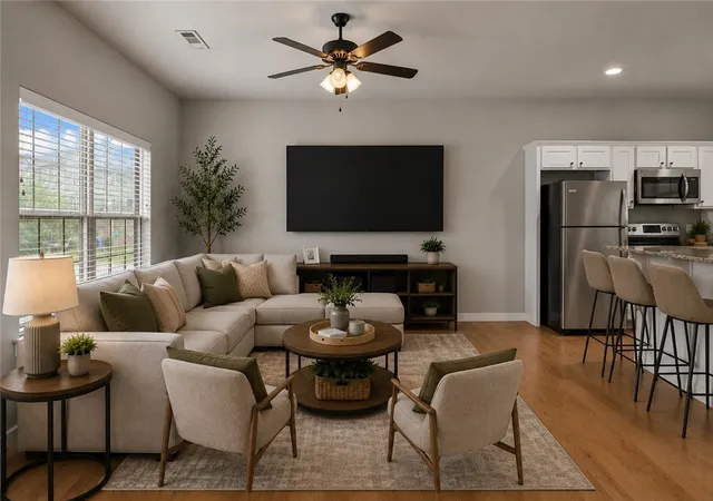 2nd image of 286 S Slopeside Dr, Fayetteville, AR 72704 | MLS# 1354815