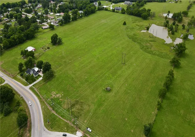 Photo 1 of Sale Pending at E New Hope Rd, Rogers, AR 72758 | MLS# 1355768 | Listing updated on 2026-08-10