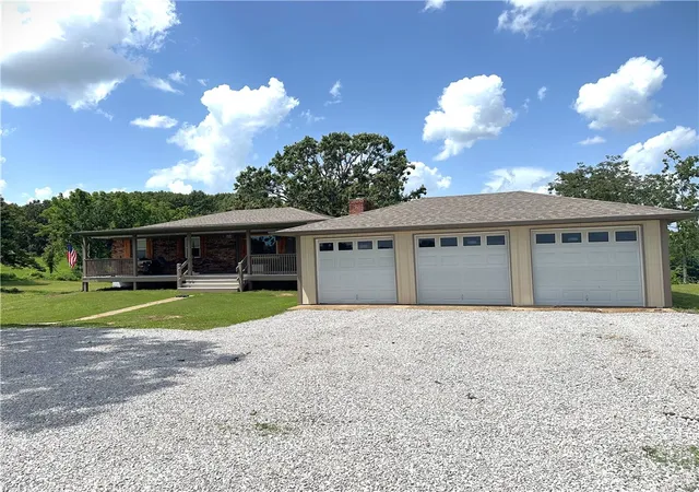 5th image of 138 County Road 6411, Green Forest, AR 72638 | MLS# 1356165