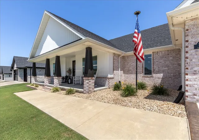 Photo 5 of Sale Pending at 700 Morgan St, Centerton, AR 72719 | MLS# 1356312 | Listing updated on 2026-08-20
