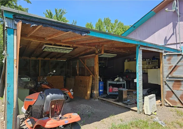 Photo 2 of Sale Pending at 629 Bud Chesney Rd, Russellville, AR 72802 | MLS# 1356245 | Listing updated on 2026-09-15