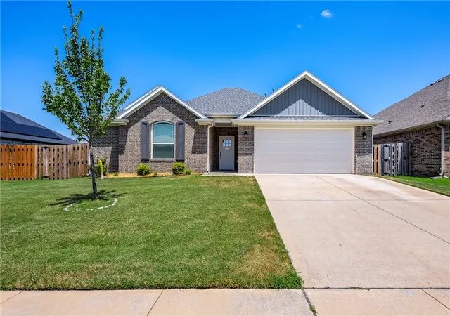 27th image of 712 Diamond Ave, Lowell, AR 72745 | MLS# 1356323