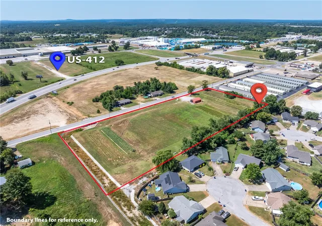 Photo 5 of House for sale at 1595 E Kenwood St, Siloam Springs, AR 72761 | MLS# 1356296 | Listing updated on 2026-08-14