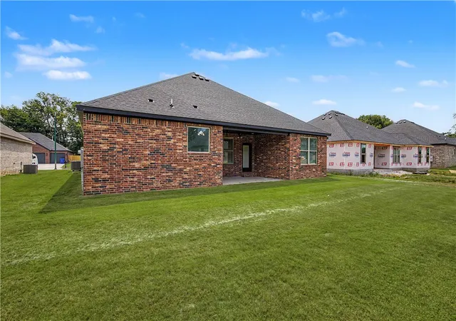 Photo 30 of Single family home for sale at 2102 N Dagan St, Siloam Springs, AR 72761 | MLS# 1356644 | Listing updated on 2026-08-09