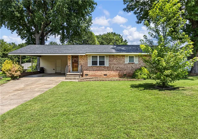 1st image of 305 Meyer Dr, Van Buren, AR 72956 | MLS# 1356314