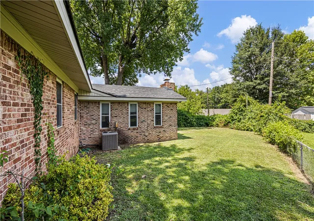 34th image of 305 Meyer Dr, Van Buren, AR 72956 | MLS# 1356314