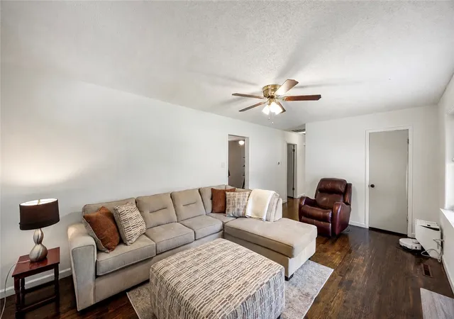5th image of 305 Meyer Dr, Van Buren, AR 72956 | MLS# 1356314