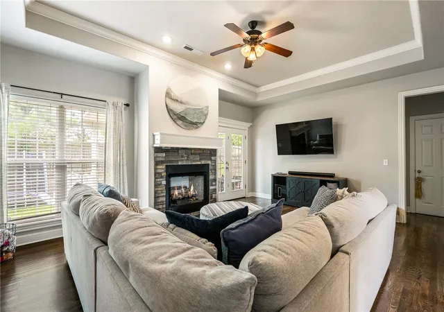 Photo 2 of Sale Pending at 27 S Happy Holw Rd, Fayetteville, AR 72701 | MLS# 1356704 | Listing updated on 2026-08-10