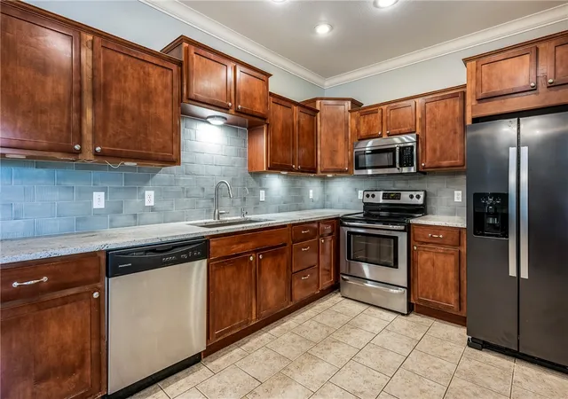 Photo 3 of Sale Pending at 27 S Happy Holw Rd, Fayetteville, AR 72701 | MLS# 1356704 | Listing updated on 2026-08-10