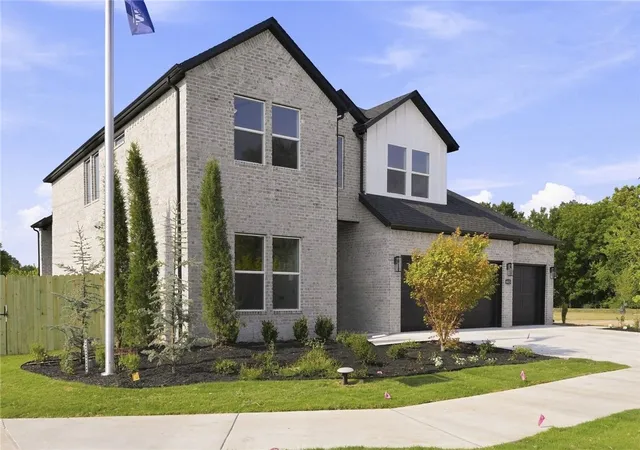 Photo 2 of Single family home for sale at 4853 W Succulent St, Fayetteville, AR 72704 | MLS# 1357004 | Listing updated on 2026-08-06
