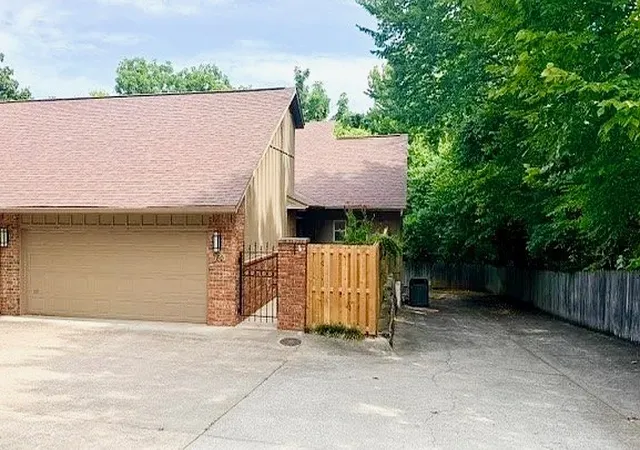Photo 1 of Condo for sale at 80 E Sycamore St, Fayetteville, AR 72703 | MLS# 1356678 | Listing updated on 2026-08-20